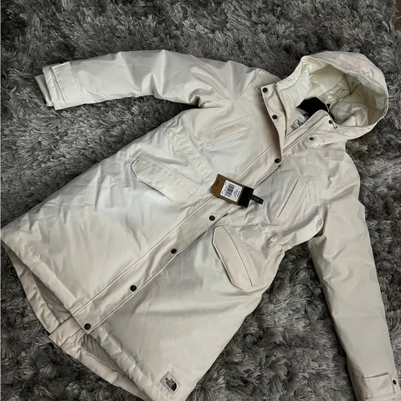 *SOLD*The North face Beautiful off white North face W SNOW DOWN PARKA GARDENIA - Picture 3 of 6